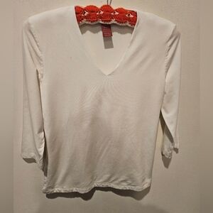 OLSEN EUROPE WOMEN'S VINTAGE WHITE V-NECKLINE 3/4 SLEEVED TOP SIZE 6